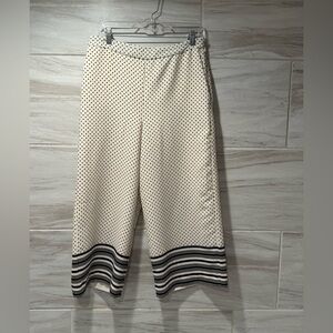 Carolina Belle Women’s Black And Cream Cropped Pants Size 6